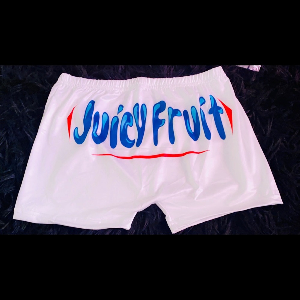 Woman Summer Shorts Letter & Camouflage Print